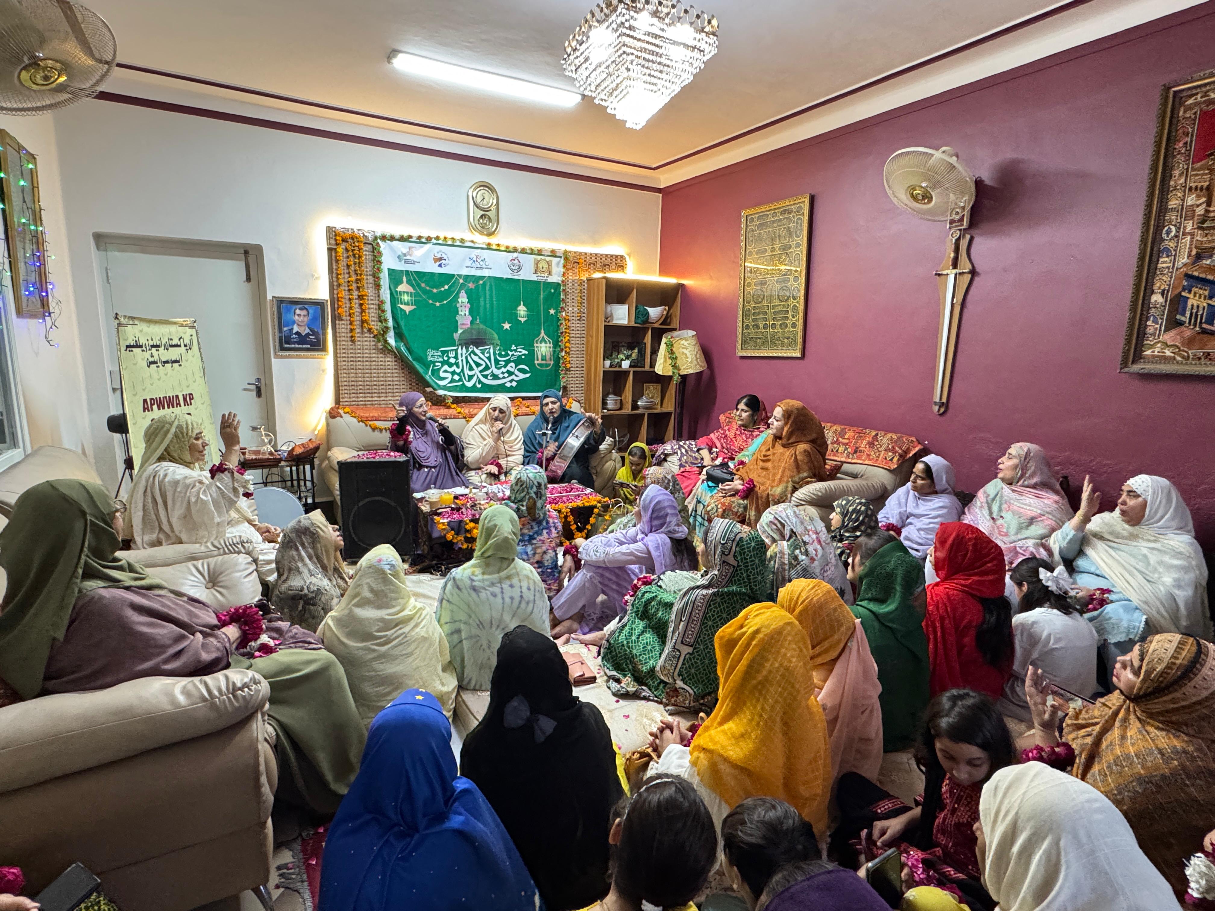 اپووا کے پی چیپٹر اور منہاج القرآن پشاور کے زیر اہتمام محفلِ میلاد کا انعقاد